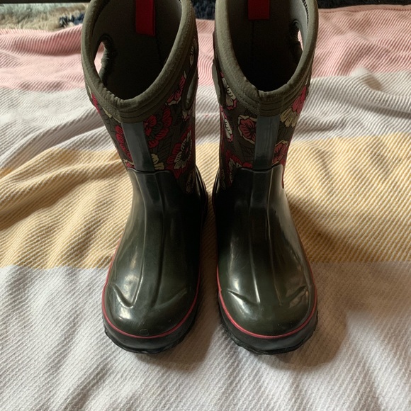 Girls bogs winter boots! - Picture 3 of 3